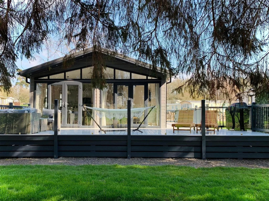Argyll Holidays | Lodge and Caravans | Lodges vs Caravans in Scotland: Which Stay Suits You?