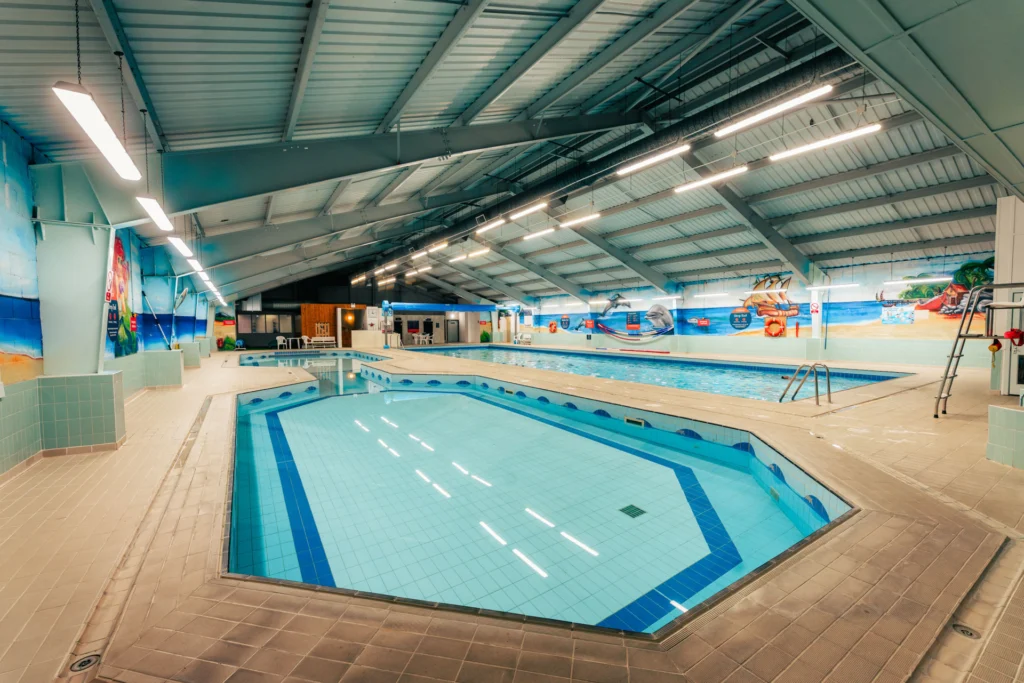 Use nearby Stratheck and Hunters Quay facilities at Loch Eck